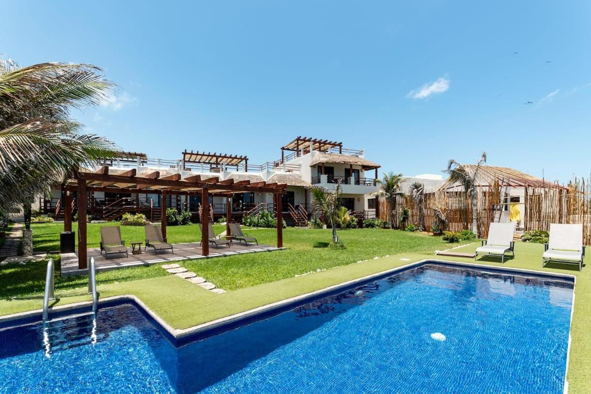 Villa With Ocean View, Pool, Restaurant And Rooftop 이슬라무헤레스 외부 사진
